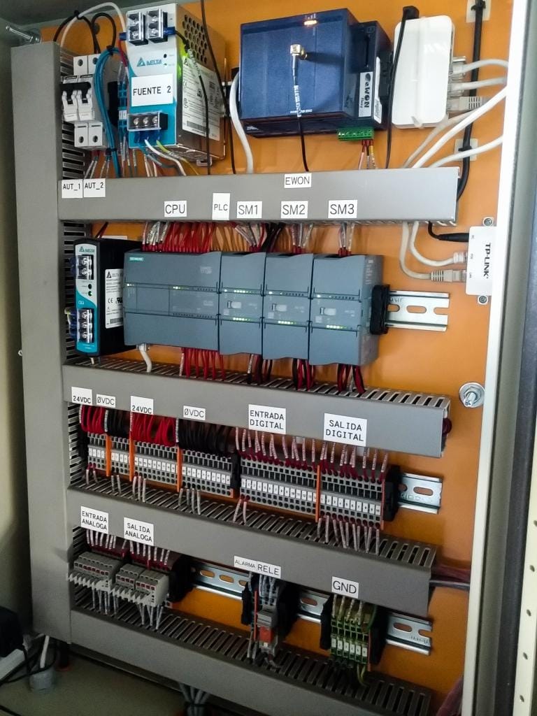 Interior Tablero Monitoreo de Temperatura