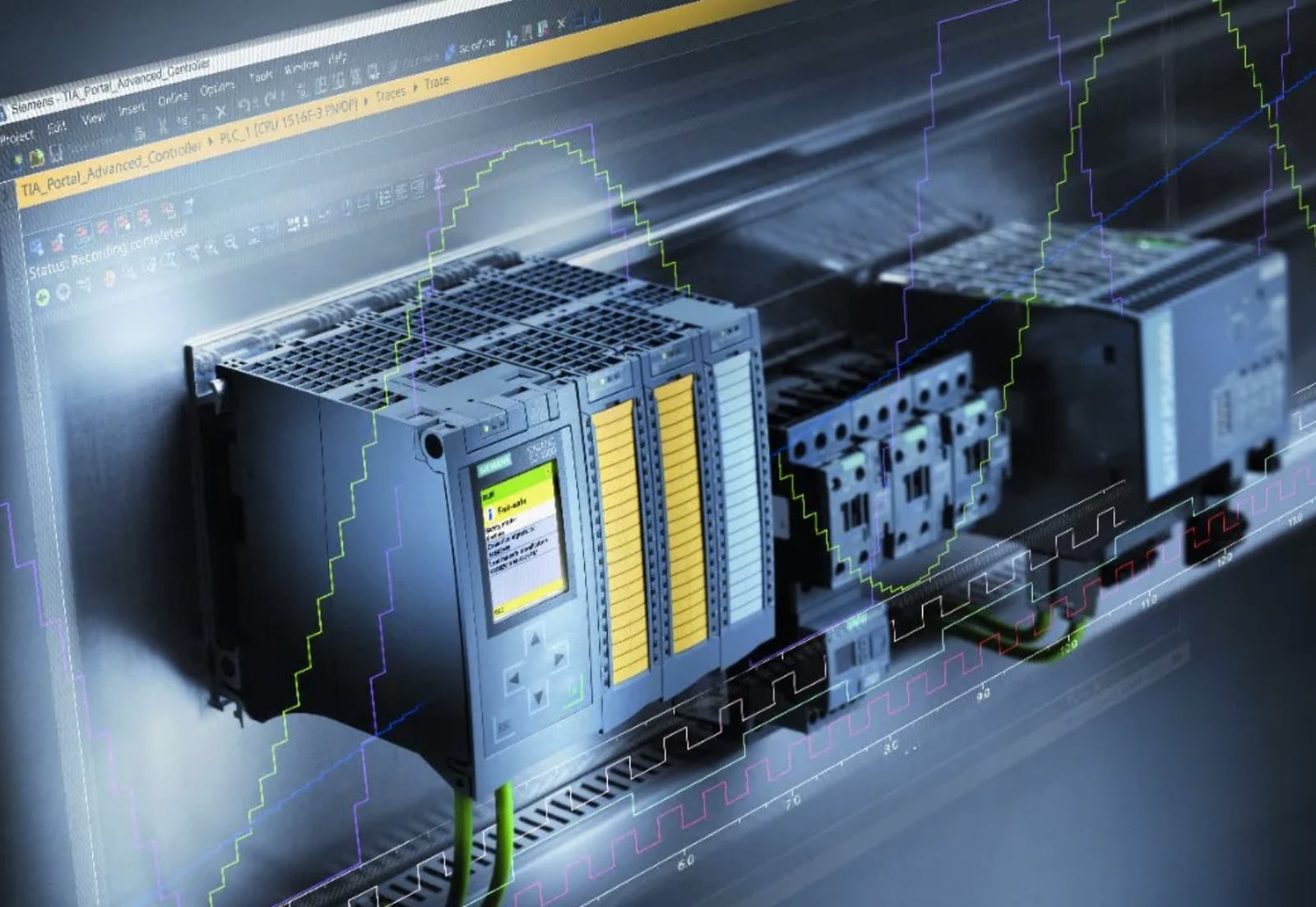 PLC Siemens SIMATIC S7-1500 con módulos de expansión, junto a la herramienta Trace de TIA Portal